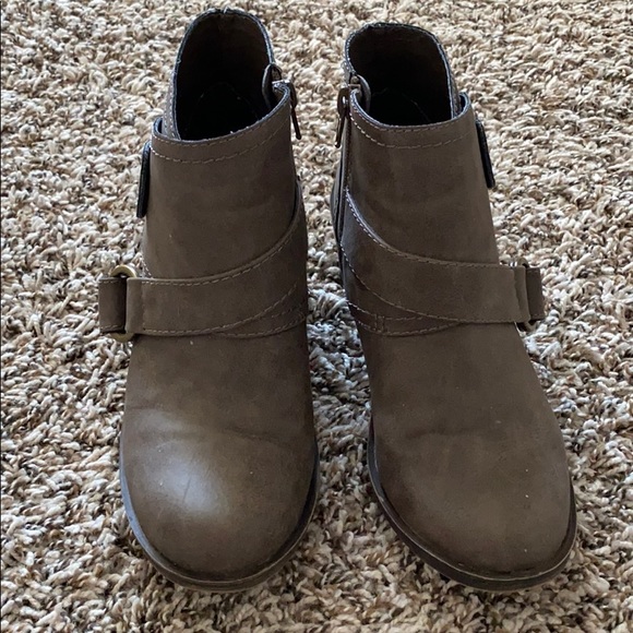 Booties - Picture 2 of 7